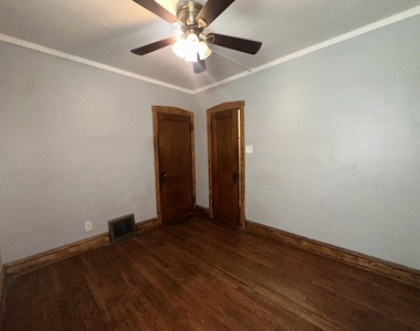 7609 S Perry Avenue - Photo Thumbnail 5