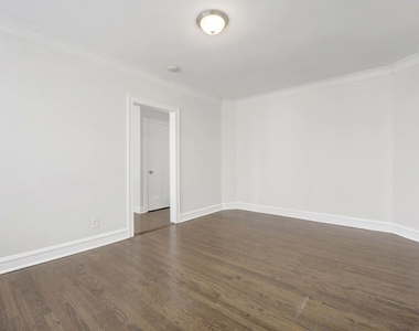 4406 W Altgeld Street - Photo Thumbnail 5