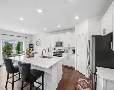 2629 Martini Street - Photo Thumbnail 7