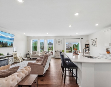 2629 Martini Street - Photo Thumbnail 6