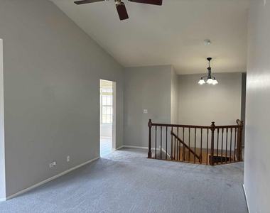 238 Green Knoll Lane - Photo Thumbnail 4