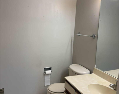 238 Green Knoll Lane - Photo Thumbnail 10