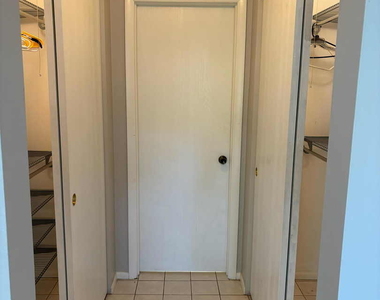238 Green Knoll Lane - Photo Thumbnail 9