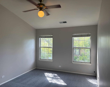 238 Green Knoll Lane - Photo Thumbnail 7