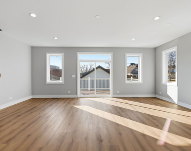 2724 Budd Street - Photo Thumbnail 1