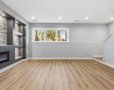 2724 Budd Street - Photo Thumbnail 16