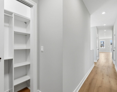 2724 Budd Street - Photo Thumbnail 17