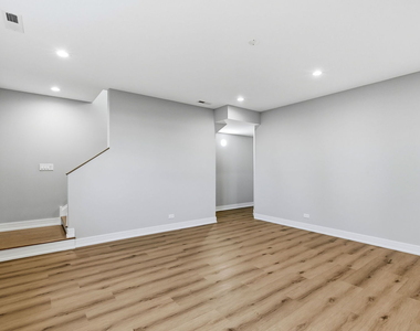 2724 Budd Street - Photo Thumbnail 12