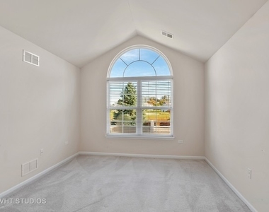 625 Schumann Street - Photo Thumbnail 13