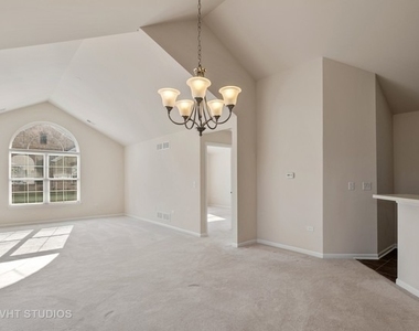 625 Schumann Street - Photo Thumbnail 6
