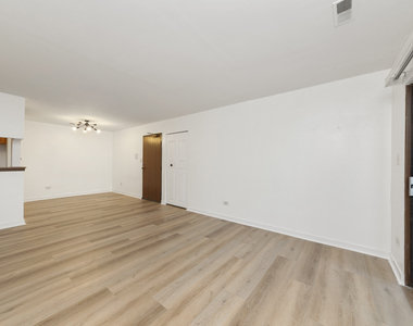 1420 Stonebridge Circle - Photo Thumbnail 3