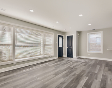 17636 Dixie Highway - Photo Thumbnail 3