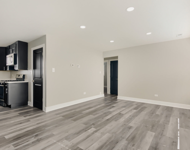 17636 Dixie Highway - Photo Thumbnail 2
