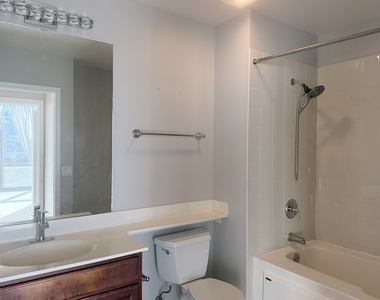 1235 S Prairie Avenue - Photo Thumbnail 12