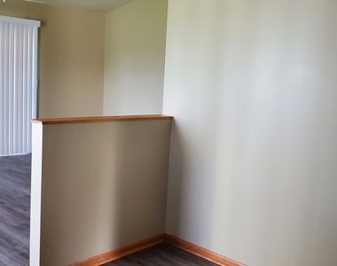 703b Burgess Drive - Photo Thumbnail 2