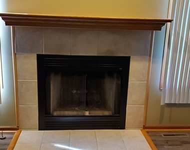 703b Burgess Drive - Photo Thumbnail 13