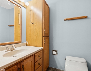 2200 S Stewart Avenue - Photo Thumbnail 11