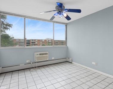 2200 S Stewart Avenue - Photo Thumbnail 5