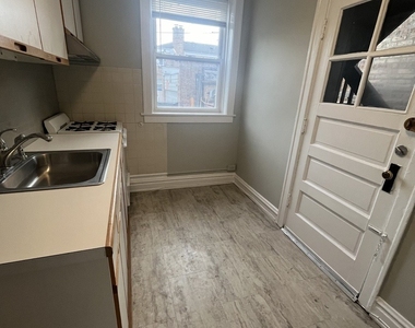 5852 W Higgins Avenue - Photo Thumbnail 10