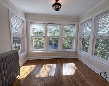 1470 W Winnemac Avenue - Photo Thumbnail 5