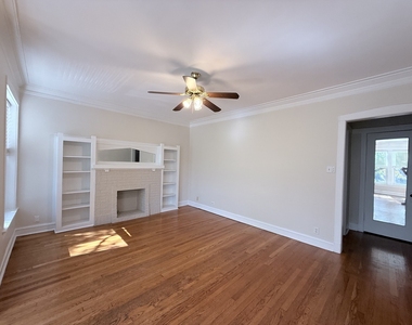1470 W Winnemac Avenue - Photo Thumbnail 4