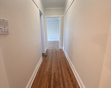 1470 W Winnemac Avenue - Photo Thumbnail 15