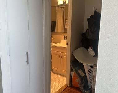 70 W Burton Place - Photo Thumbnail 10