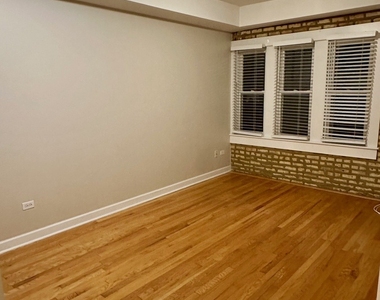 2537.5 Prairie Avenue - Photo Thumbnail 3