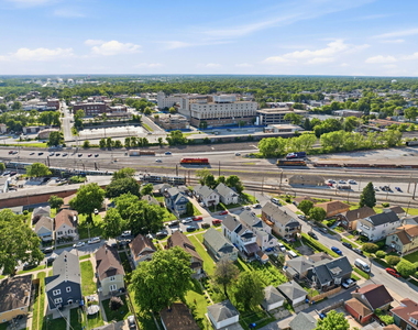 13009 Chicago Street - Photo Thumbnail 25