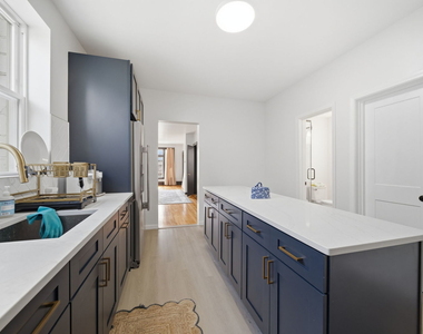 13009 Chicago Street - Photo Thumbnail 4