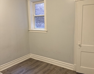 6344 S Eberhart Avenue - Photo Thumbnail 3