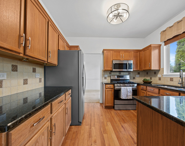 1255 Chicory Lane - Photo Thumbnail 8