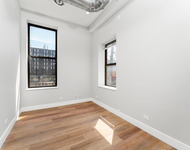 1219 W Devon Avenue - Photo Thumbnail 1