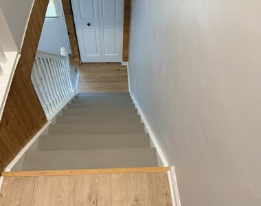 1313 Kingsbury Drive - Photo Thumbnail 12