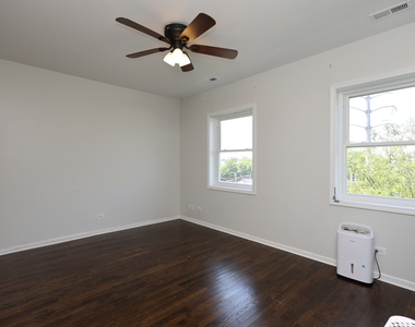 519 S Maplewood Avenue - Photo Thumbnail 9