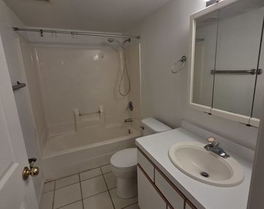 106 N 7th Street - Photo Thumbnail 7