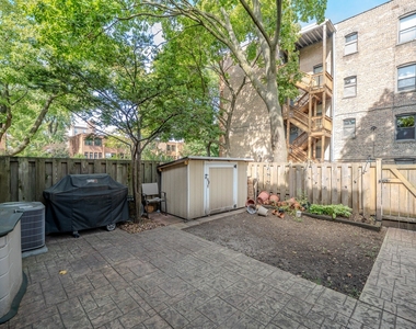 932 E 55th Street - Photo Thumbnail 19