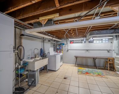 932 E 55th Street - Photo Thumbnail 18