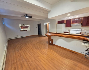 106 N 7th Street - Photo Thumbnail 3
