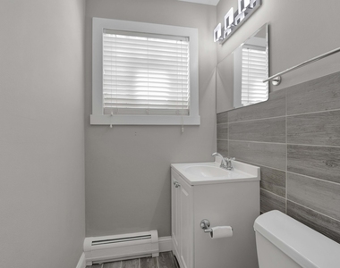 6248 N Harlem Avenue - Photo Thumbnail 7