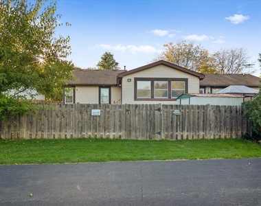 512 Lyon Drive - Photo Thumbnail 14