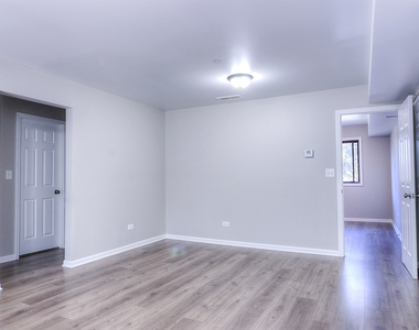 7803 Woodward Avenue - Photo Thumbnail 6