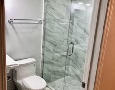 939 W Montana Street - Photo Thumbnail 6