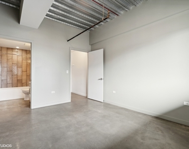 1241 N Milwaukee Avenue - Photo Thumbnail 11