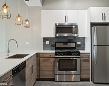 1241 N Milwaukee Avenue - Photo Thumbnail 6