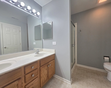 2202 Claremont Lane - Photo Thumbnail 25
