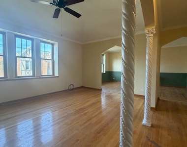 10927 S Longwood Drive - Photo Thumbnail 6