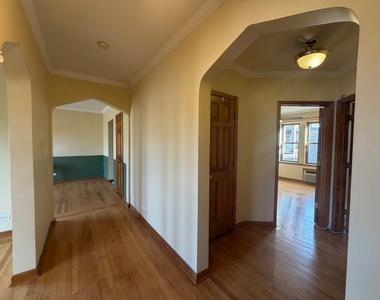 10927 S Longwood Drive - Photo Thumbnail 7