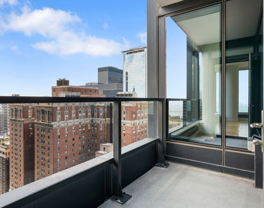 60 E Monroe Street - Photo Thumbnail 17