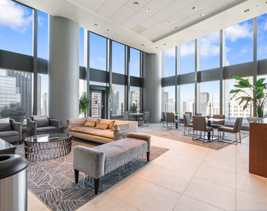 60 E Monroe Street - Photo Thumbnail 27